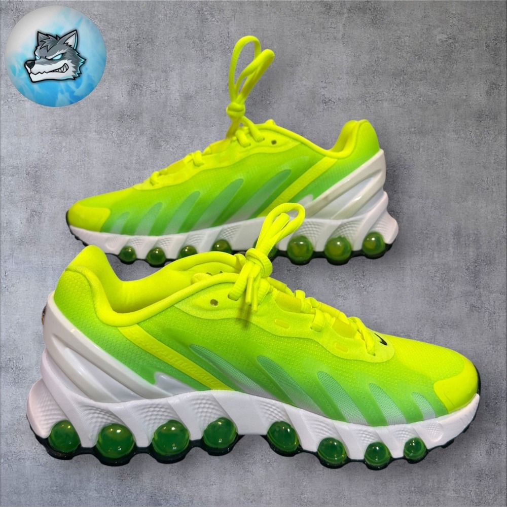 Women Nike Air Max DN8 Volt Black Green Strike Casual Shoes HF5509-700 Size 7.5 - Picture 3 of 5